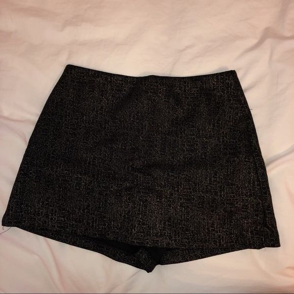 Mini skirt - Picture 1 of 2